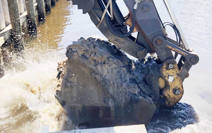 dock builder marine dredging